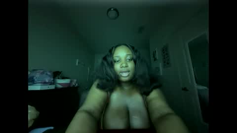 Snapshot of cum4maxsgirl chatting on 02/11/26, 01:10 cutiecamgirl 3 online show from 02/11/26, 01:10