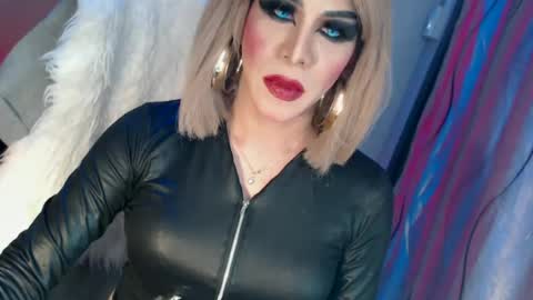 CUMMELA SLUTI online show from 06/15/26, 06:43
