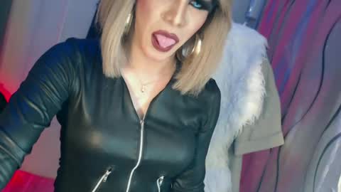 CUMMELA SLUTI online show from 06/17/26, 03:13