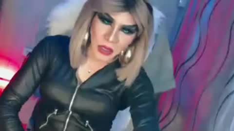 CUMMELA SLUTI online show from 06/22/26, 05:21