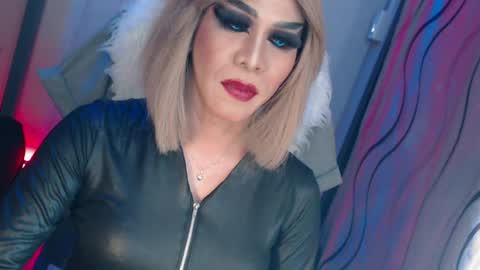 CUMMELA SLUTI online show from 07/16/26, 04:35