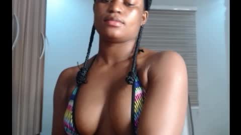 Snapshot of cum_ebony_petitxx chatting on 09/24/25, 07:33 cath online show from 09/24/25, 07:33