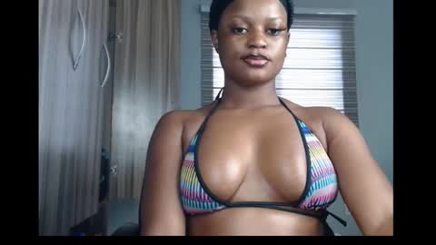 Snapshot of cum_ebony_petitxx chatting on 10/11/25, 07:29 cath online show from 10/11/25, 07:29