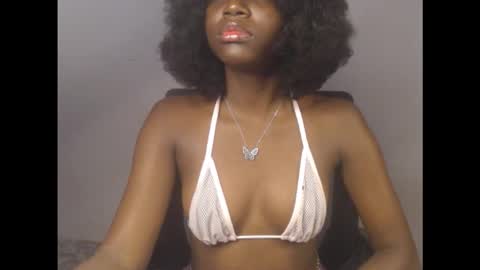 sophie online show from 10/25/25, 08:11