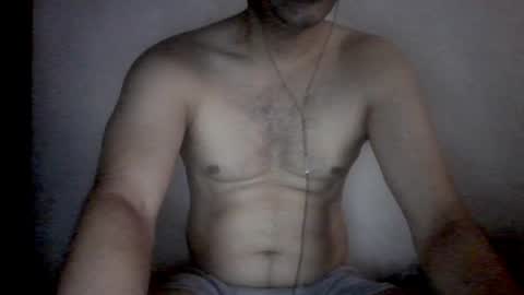 Snapshot of cum_l chatting on 05/03/26, 04:07 Noha online show from 05/03/26, 04:07