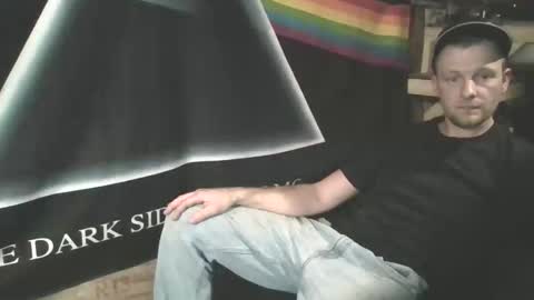 Snapshot of cum_to_me63282 chatting on 11/25/25, 01:16 cum_to_me63282 online show from 11/25/25, 01:16