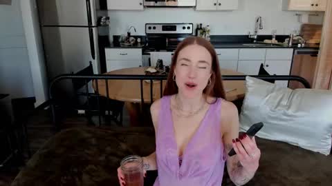 Quinn online show from 10/11/25, 04:49