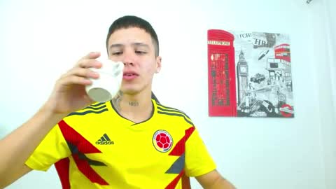 cumandres online show from 06/06/26, 03:06