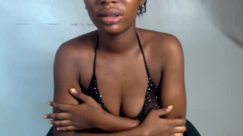 cumebony_petit online show from 01/18/26, 03:49