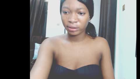 cumebony_petit online show from 03/25/26, 06:52