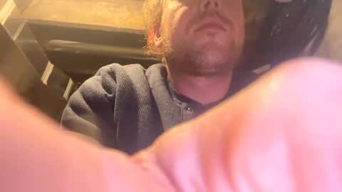 Snapshot of cumfacialxxx chatting on 12/11/24, 05:10 cumfacialxxx online show from 12/11/24, 05:10