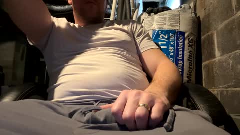 Snapshot of cumfacialxxx chatting on 01/05/25, 03:02 cumfacialxxx online show from 01/05/25, 03:02