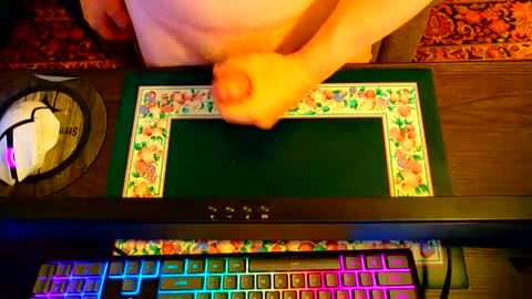 Snapshot of cumforme1988 chatting on 09/14/25, 07:07 cumforme1988 online show from 09/14/25, 07:07