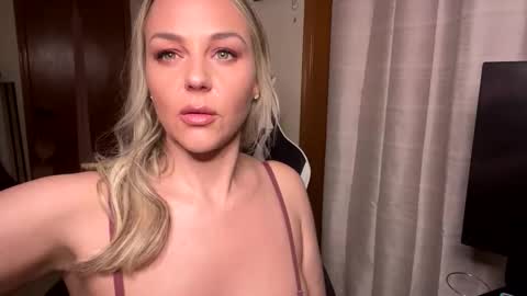 cumguzzlingskank online show from 05/21/26, 05:03