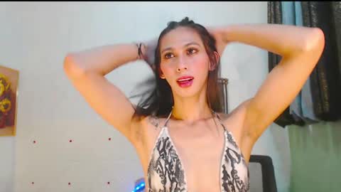 YOUR KWEEN STELLINA online show from 12/06/24, 06:15