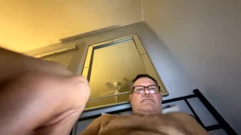 Snapshot of cumoftencumhard chatting on 12/29/24, 06:03 Johnny online show from 12/29/24, 06:03