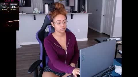 Nia Reese online show from 07/27/26, 06:48