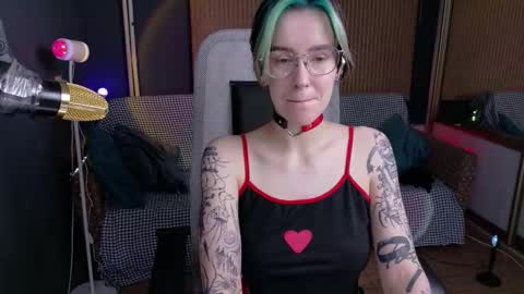 CUMpotikEve online show from 09/25/25, 01:53