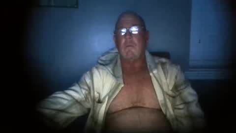 Snapshot of cumsalot55797187 chatting on 12/04/25, 04:22 cumsalot55797187 online show from 12/04/25, 04:22