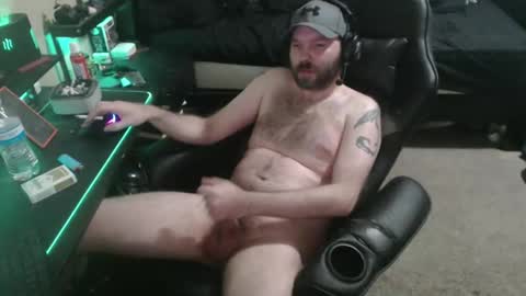 Snapshot of cumslinger2003 chatting on 05/30/26, 01:08 cumslinger2003 online show from 05/30/26, 01:08
