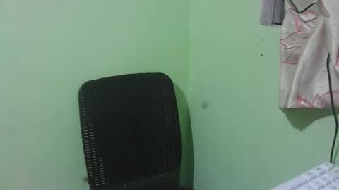 Snapshot of cumwhore4uxox chatting on 11/10/25, 10:03 cumwhore4uxox online show from 11/10/25, 10:03