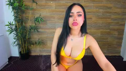 cupcake_izzy online show from 03/16/26, 05:44