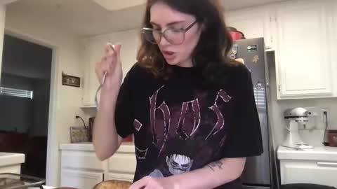 Snapshot of cupiesbedroom chatting on 11/12/25, 10:41 Cupid online show from 11/12/25, 10:41