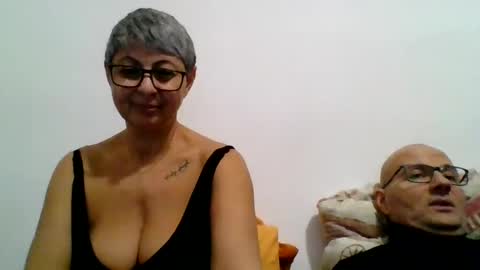 Snapshot of cuplu4346529860 chatting on 12/19/24, 05:29 couple online show from 12/19/24, 05:29