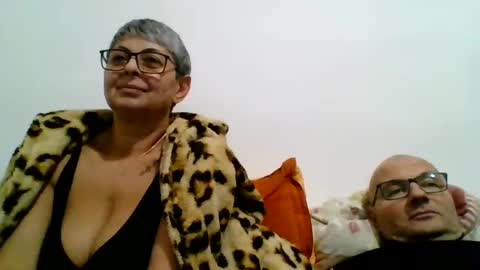 Snapshot of cuplu4346529860 chatting on 12/19/24, 08:34 couple online show from 12/19/24, 08:34