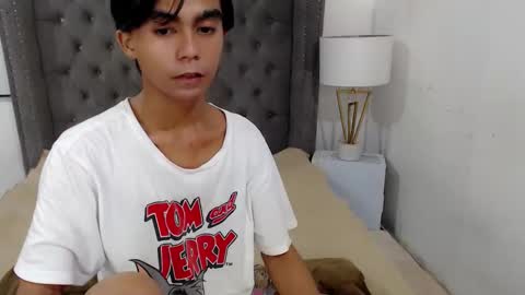 Xyrien online show from 10/20/25, 09:26