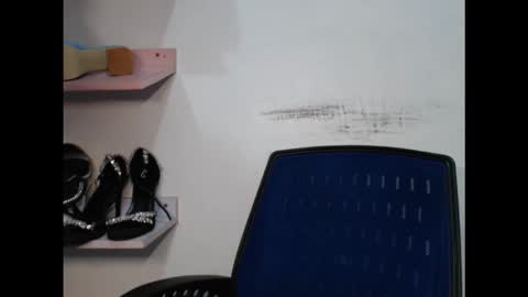Snapshot of cupxxcake chatting on 09/12/25, 08:03 chloe online show from 09/12/25, 08:03