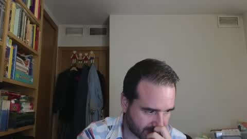 curiosillo1983 online show from 05/26/26, 06:26
