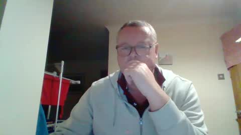 curiousax77 online show from 02/21/25, 06:37