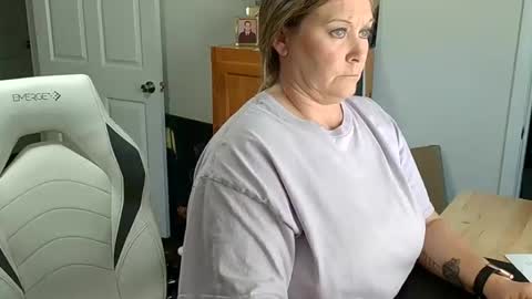 curious couple online show from 02/03/25, 06:28