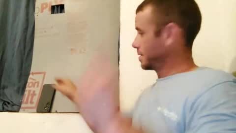 curiousguyhere6 online show from 09/28/25, 03:01