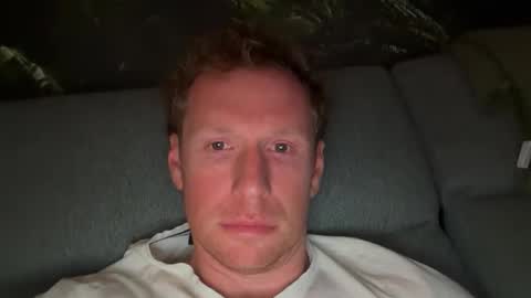 Snapshot of curiousmike6 chatting on 04/19/26, 09:19 curiousmike6 online show from 04/19/26, 09:19