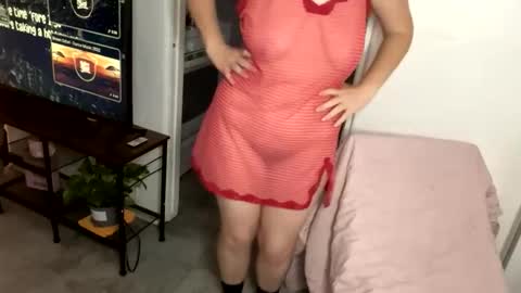Snapshot of curliegirlee chatting on 04/07/26, 01:50 curliegirlee online show from 04/07/26, 01:50