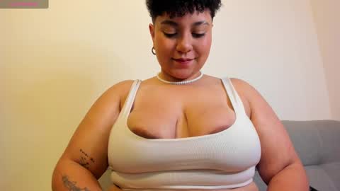 Bruna  online show from 03/02/25, 03:02