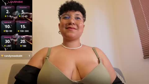 Bruna  online show from 03/03/25, 09:05