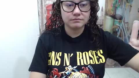 Vannesa online show from 11/18/25, 08:35