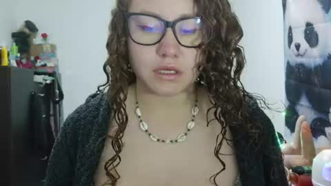 Snapshot of curly_greeneyed chatting on 07/02/26, 01:38 Vannesa online show from 07/02/26, 01:38