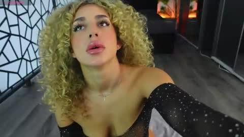 Antonia online show from 06/11/26, 10:57