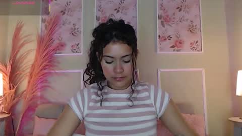 Snapshot of curlydani chatting on 09/09/25, 12:15 DANI online show from 09/09/25, 12:15