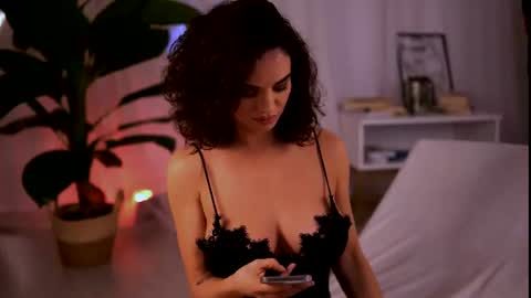 curvedlizzie online show from 07/14/26, 11:21