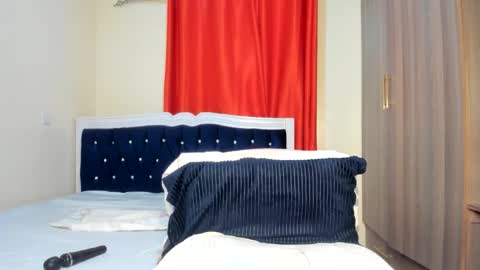 Curvy Latoya online show from 11/12/25, 10:20