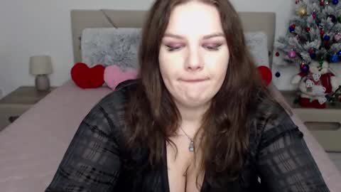 curvyanna13 online show from 01/05/25, 07:28