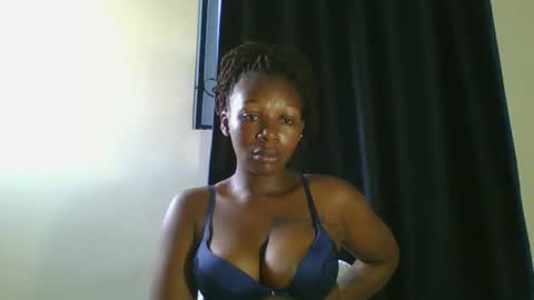 Snapshot of curvybootyj chatting on 01/19/25, 06:20 CuteJJudy online show from 01/19/25, 06:20