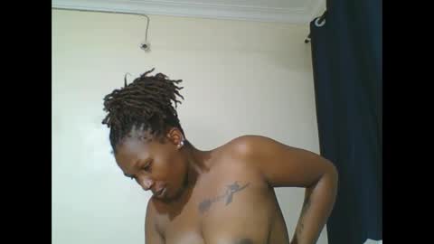 Snapshot of curvybootyj chatting on 01/29/25, 10:22 CuteJJudy online show from 01/29/25, 10:22
