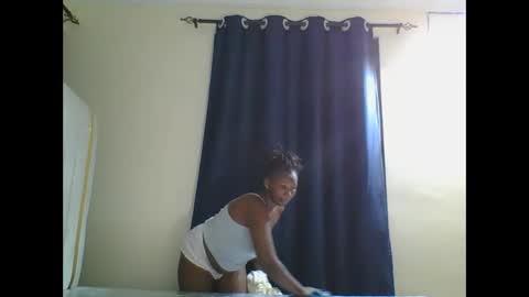 Snapshot of curvybootyj chatting on 02/04/25, 01:56 CuteJJudy online show from 02/04/25, 01:56