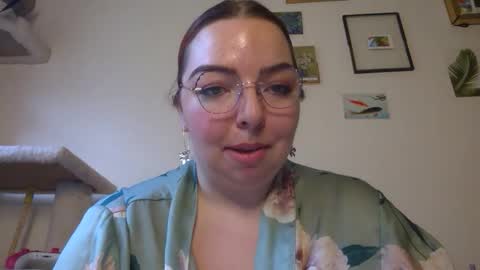 Cate online show from 11/20/25, 07:57